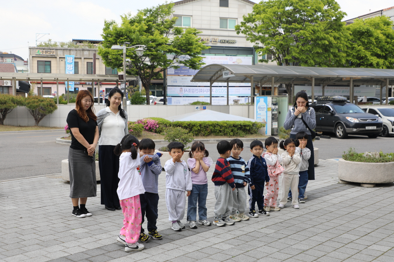 �ҹ� �Ʒ� �̹���