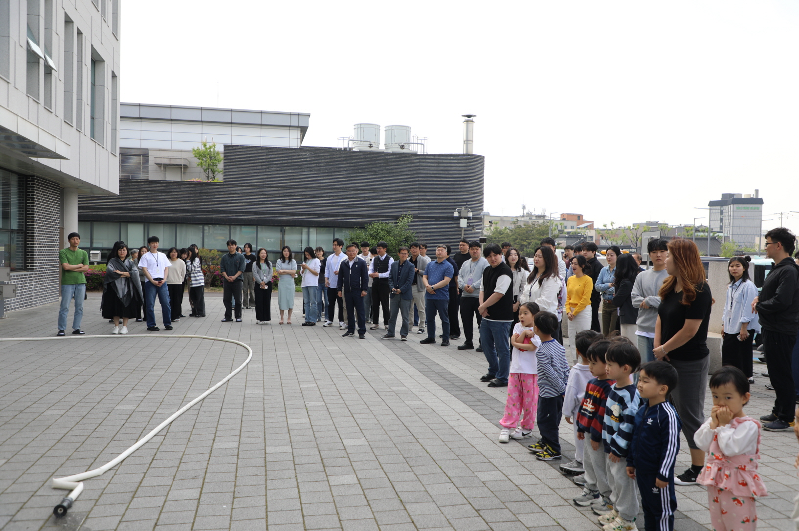 �ҹ� �Ʒ� �̹���