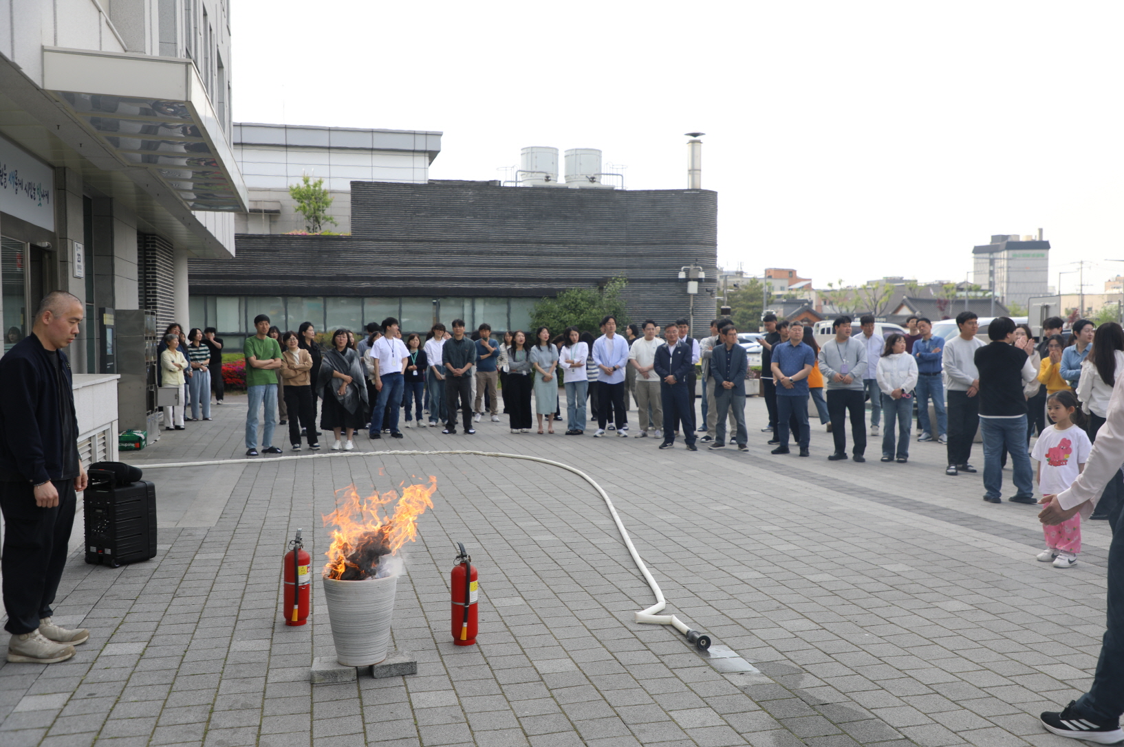 �ҹ� �Ʒ� �̹���