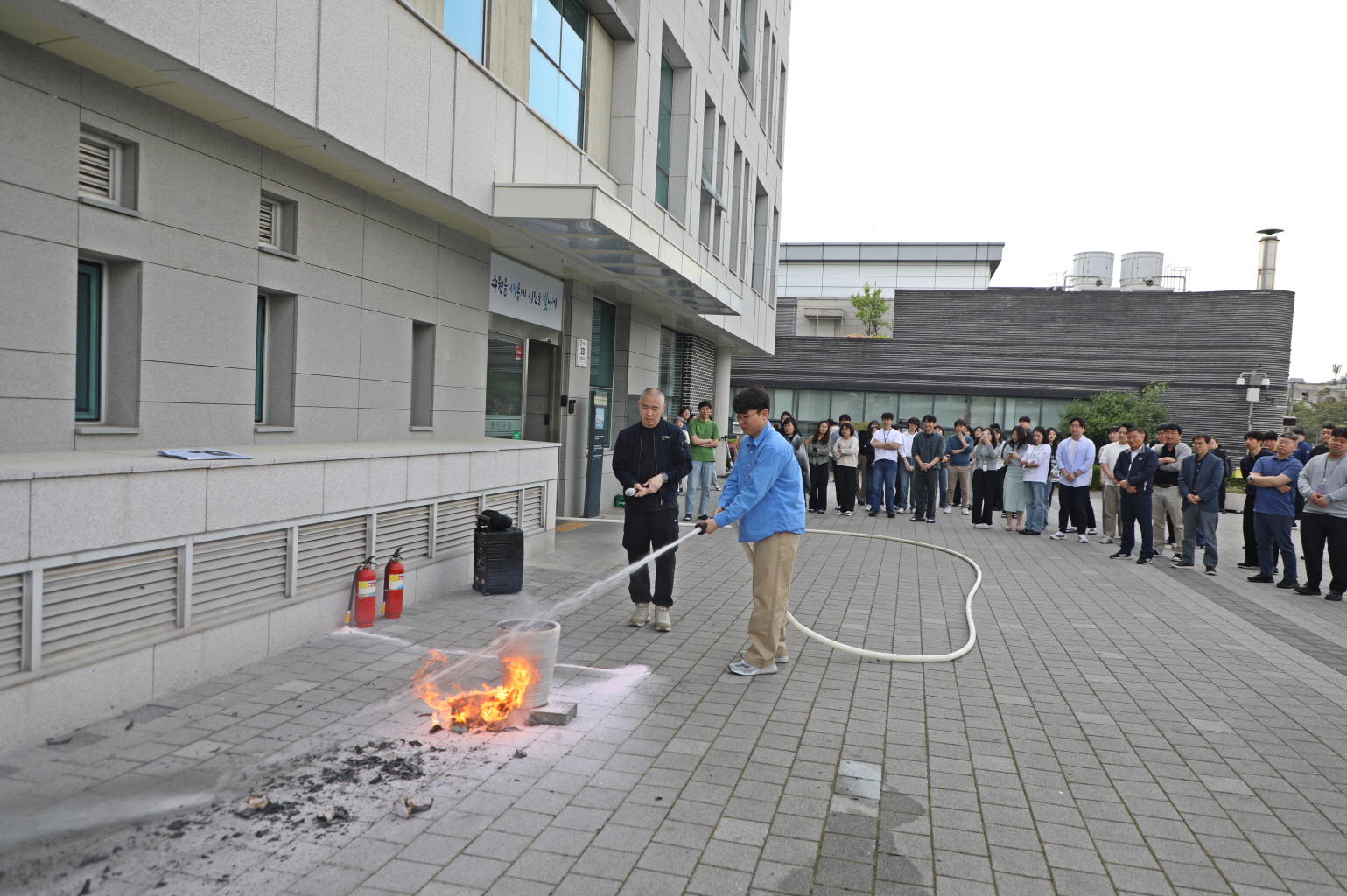 �ҹ� �Ʒ� �̹���