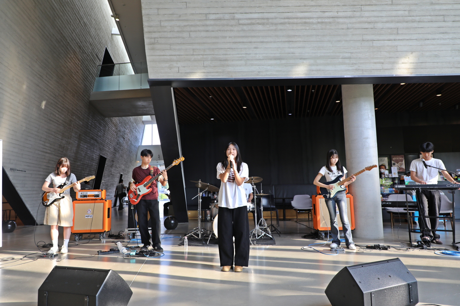 �ȴޱ� �츮���� �л� ����ŷ �̹���